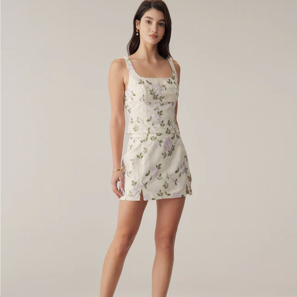 NWT RIHOAS Beige Floral top and skirt set
